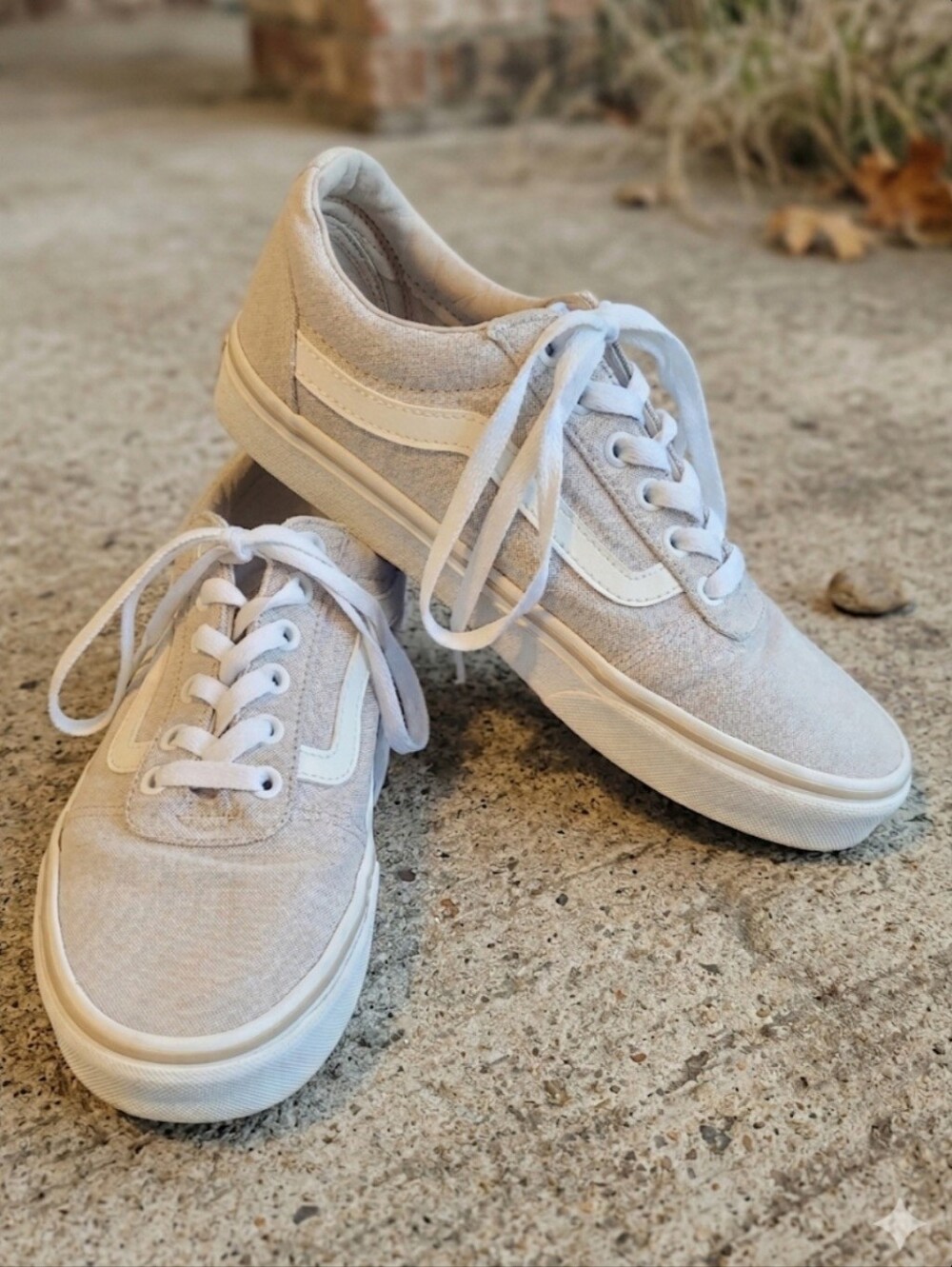 VANS Womens Size 9 Taupe Canvas Skate Sneakers